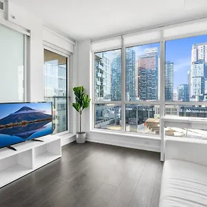 Heart Of Downtown Toronto! Apartment Toronto